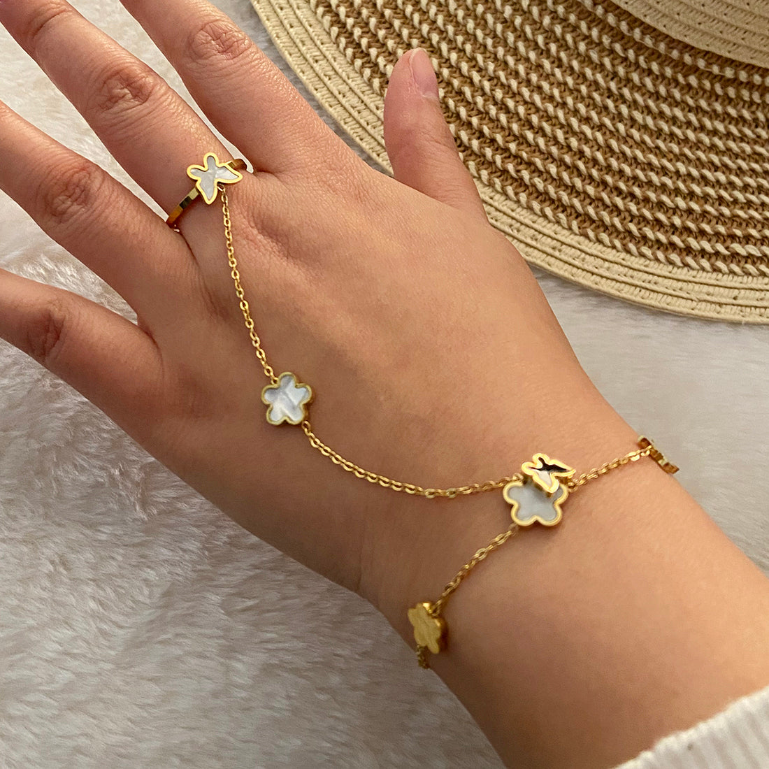 Pulseras de mariposa con anillo chapa de Oro18K y perlas artificiales