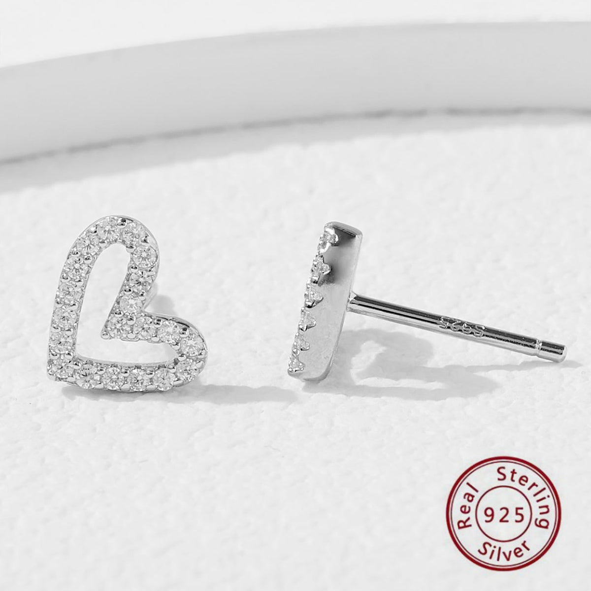 Aretes corazón Plata Ley 925 y micro zirconias