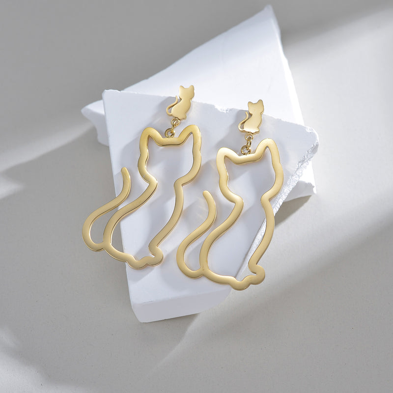 Aretes colgantes forma de gatos chapa de Oro18K